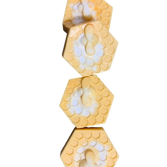 Handmade Soap - Oatmeal Honey & Milk Soap Bar - Picture 10 of 12